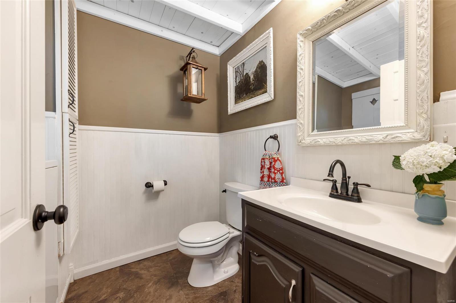 129 Darst Road St. Louis, MO 63135 - Photo 16 of 21