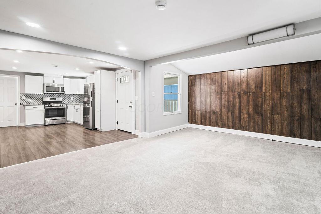 755 Stelzer Road, Unit 1230 Columbus, OH 43219 - Photo 10 of 24 DSC_6516