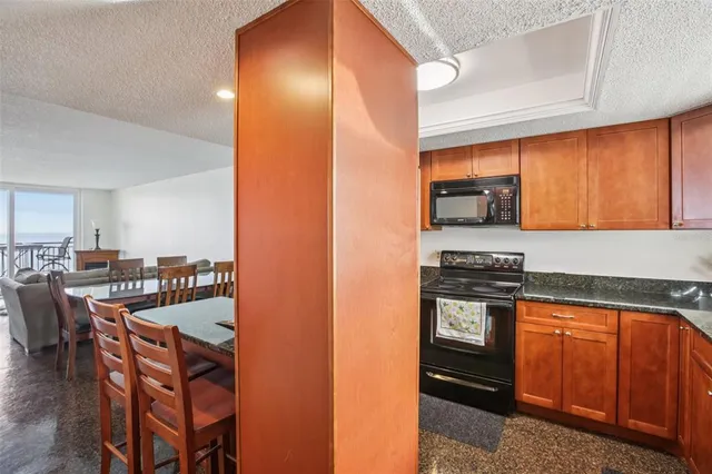 $375,000 | 9 Haig Place, Unit 704, Dunedin, FL 34698