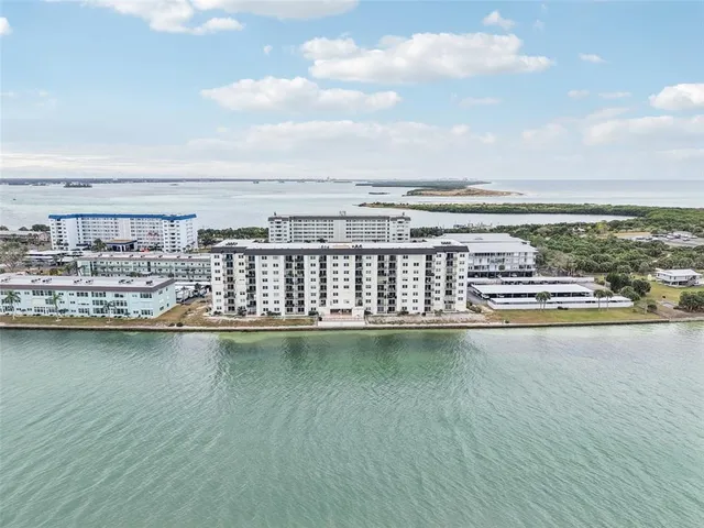 $375,000 | 9 Haig Place, Unit 704, Dunedin, FL 34698