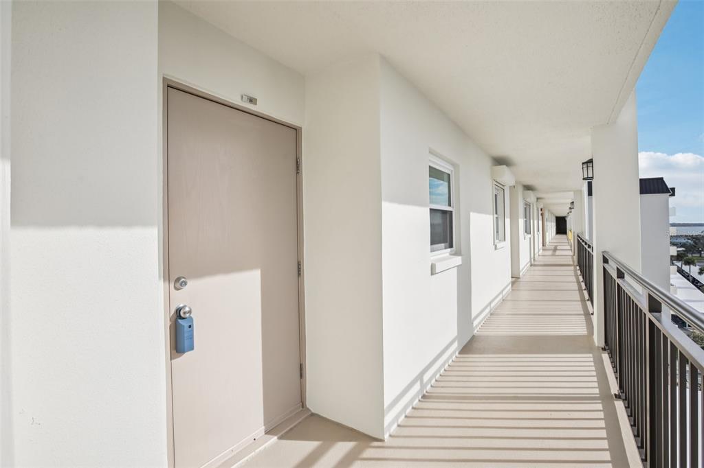 9 Haig Place, Unit 704 Dunedin, FL 34698 - Photo 5 of 44