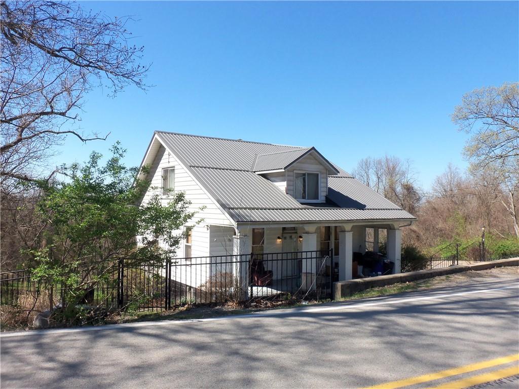 28 Linden Road Canonsburg, PA 15317 - Photo 1 of 23 Gallery Image 1