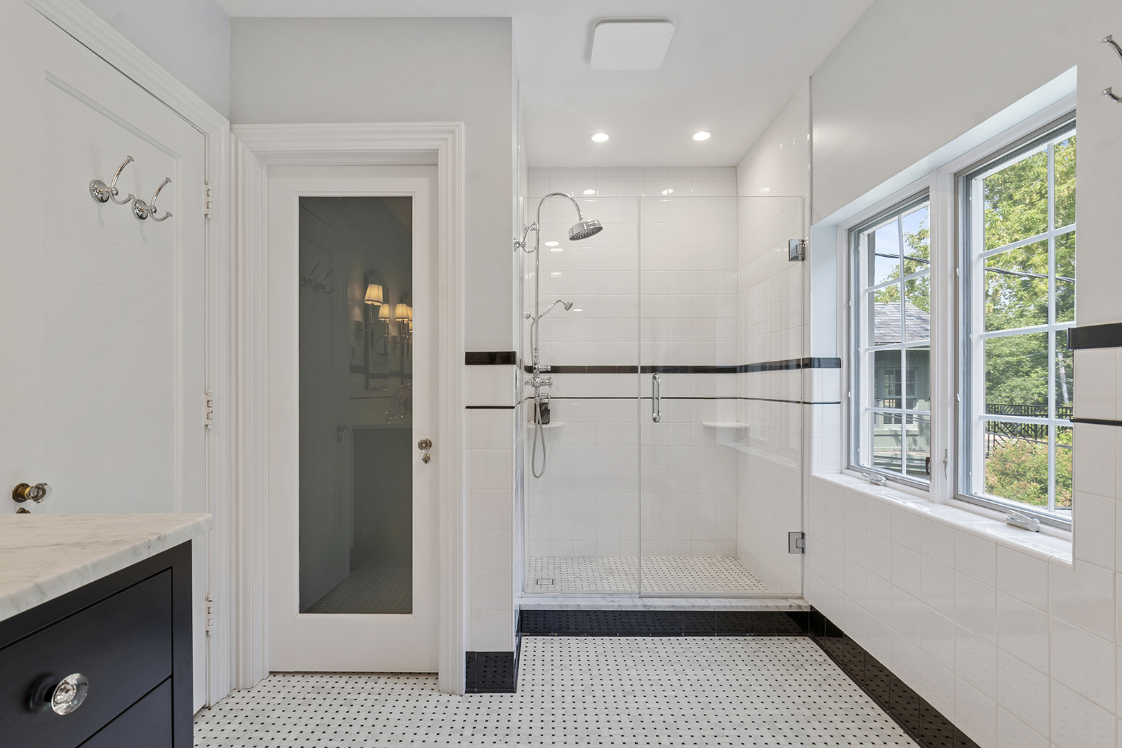 833 Kimball Road Highland Park, IL 60035 - Photo 16 of 29 a view of entryway with window
