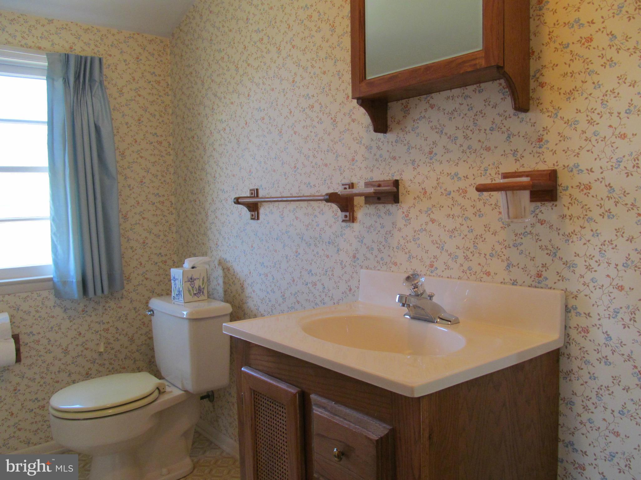 1824 Ridgewick Road Glen Burnie, MD 21061 - Photo 9 of 19 Half Bath