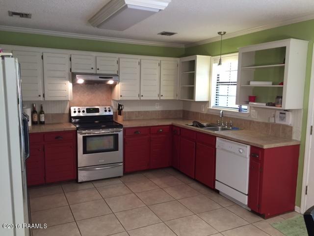 709 Canberra Road Lafayette, LA 70503 - Photo 3 of 13 IMG_1739