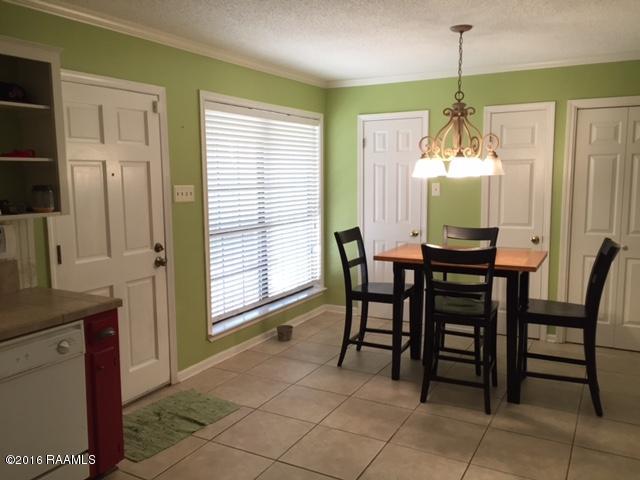 709 Canberra Road Lafayette, LA 70503 - Photo 4 of 13 IMG_1740