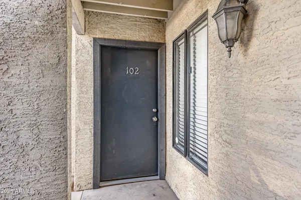 $1,050 | 1241 North 48th Street, Unit 102, Phoenix, AZ 85008