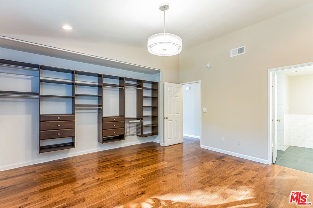 2 Tortoise Shell Irvine, CA 92604 - Photo 22 of 27 a view of a livingroom with furniture