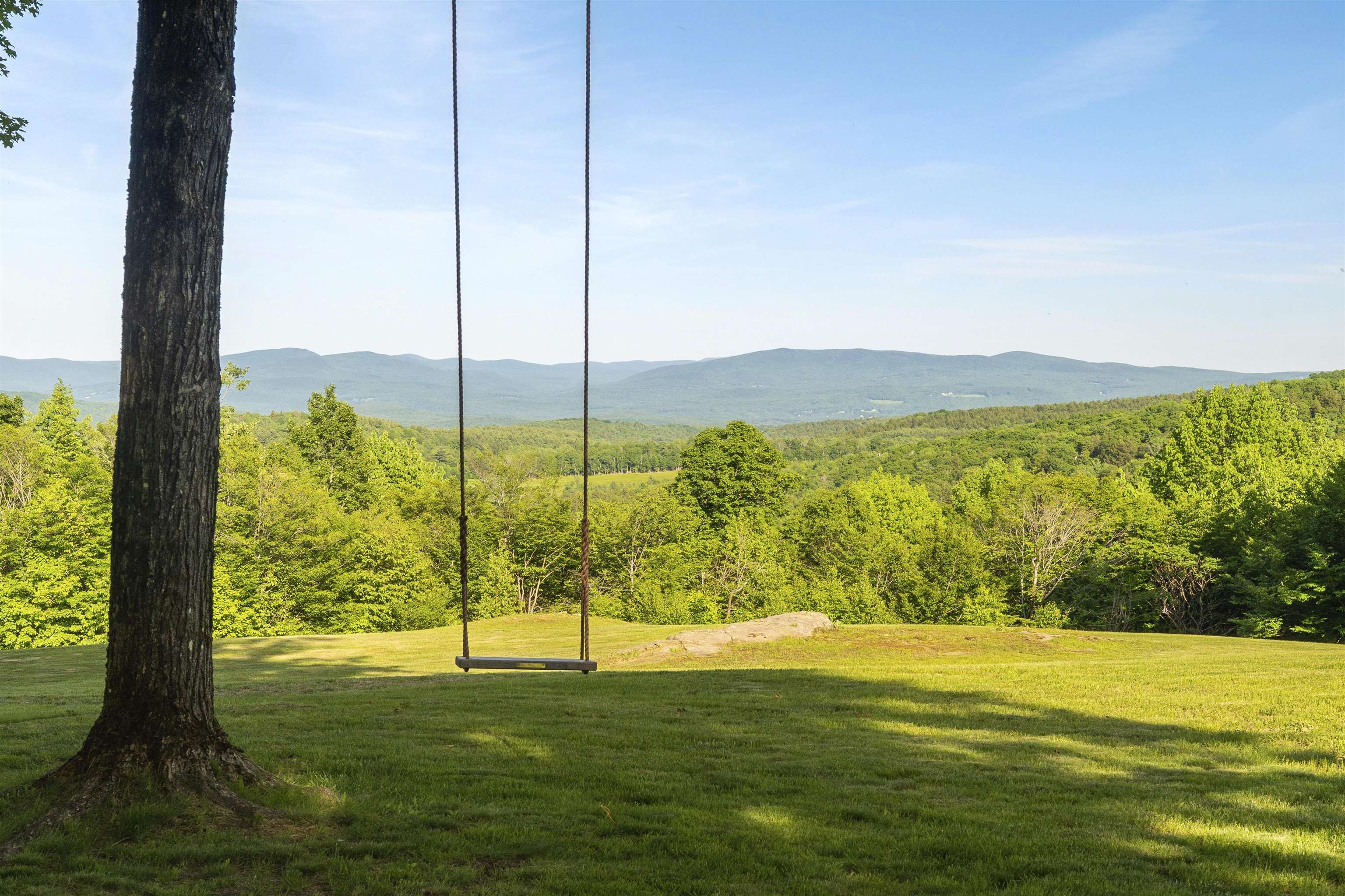 245 Turnpike Road Sharon, VT 05055 - Photo 27 of 35