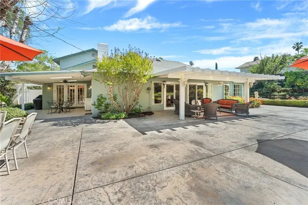 $974,900 | 1600 Helena Lane, Redlands, CA 92373