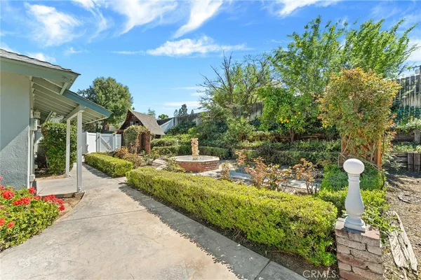 $974,900 | 1600 Helena Lane, Redlands, CA 92373