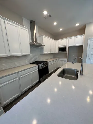 $2,750 | 18635 Parkland Row Drive, Cypress, TX 77433