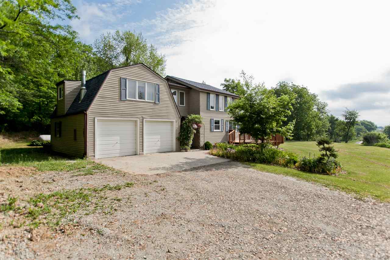 2840 130th Street Riverside, IA 52327 - Photo 3 of 40 Gallery Image 3