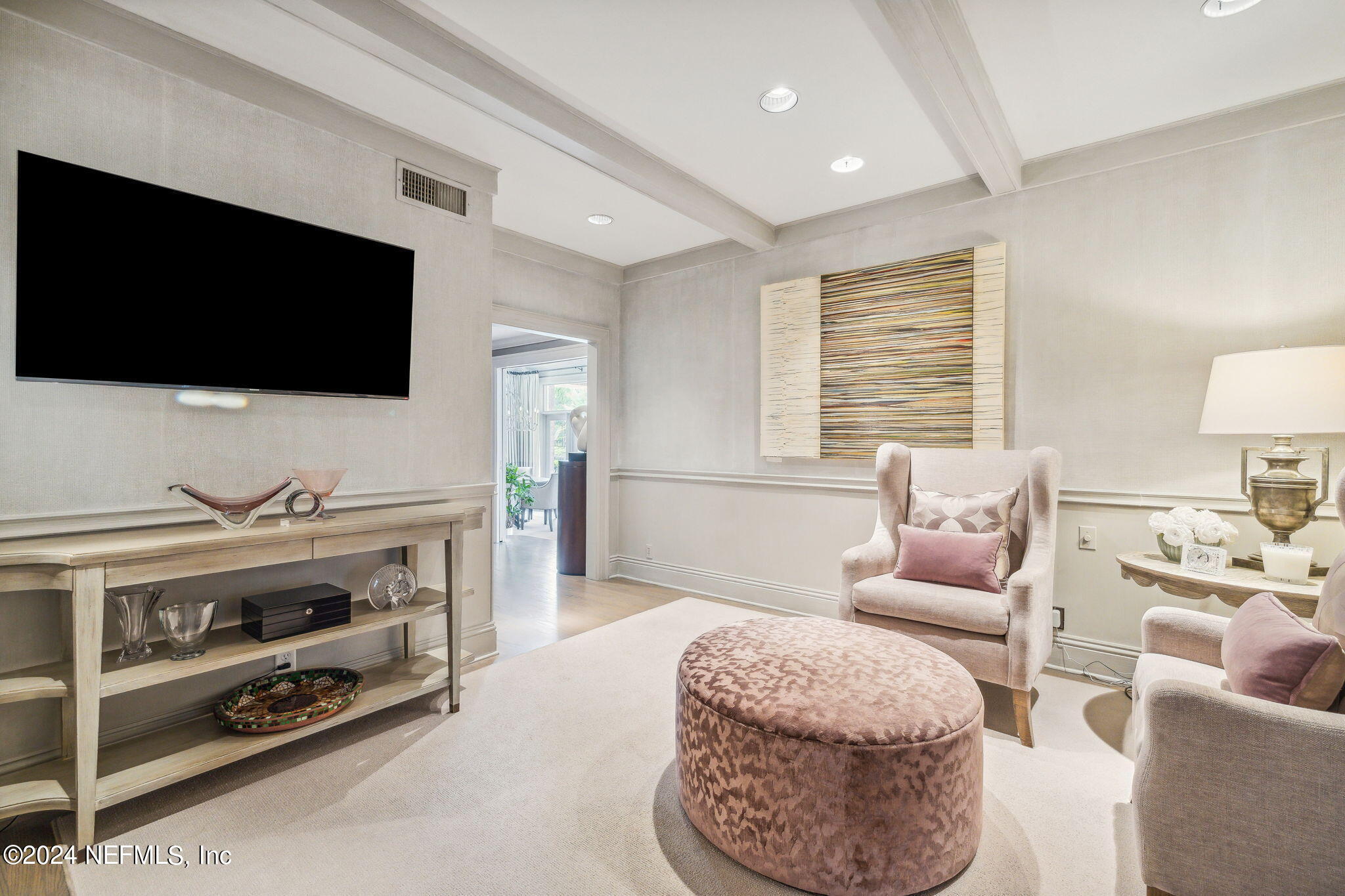 8179 Hollyridge Road Jacksonville, FL 32256 - Photo 20 of 79 Primary Sitting Room