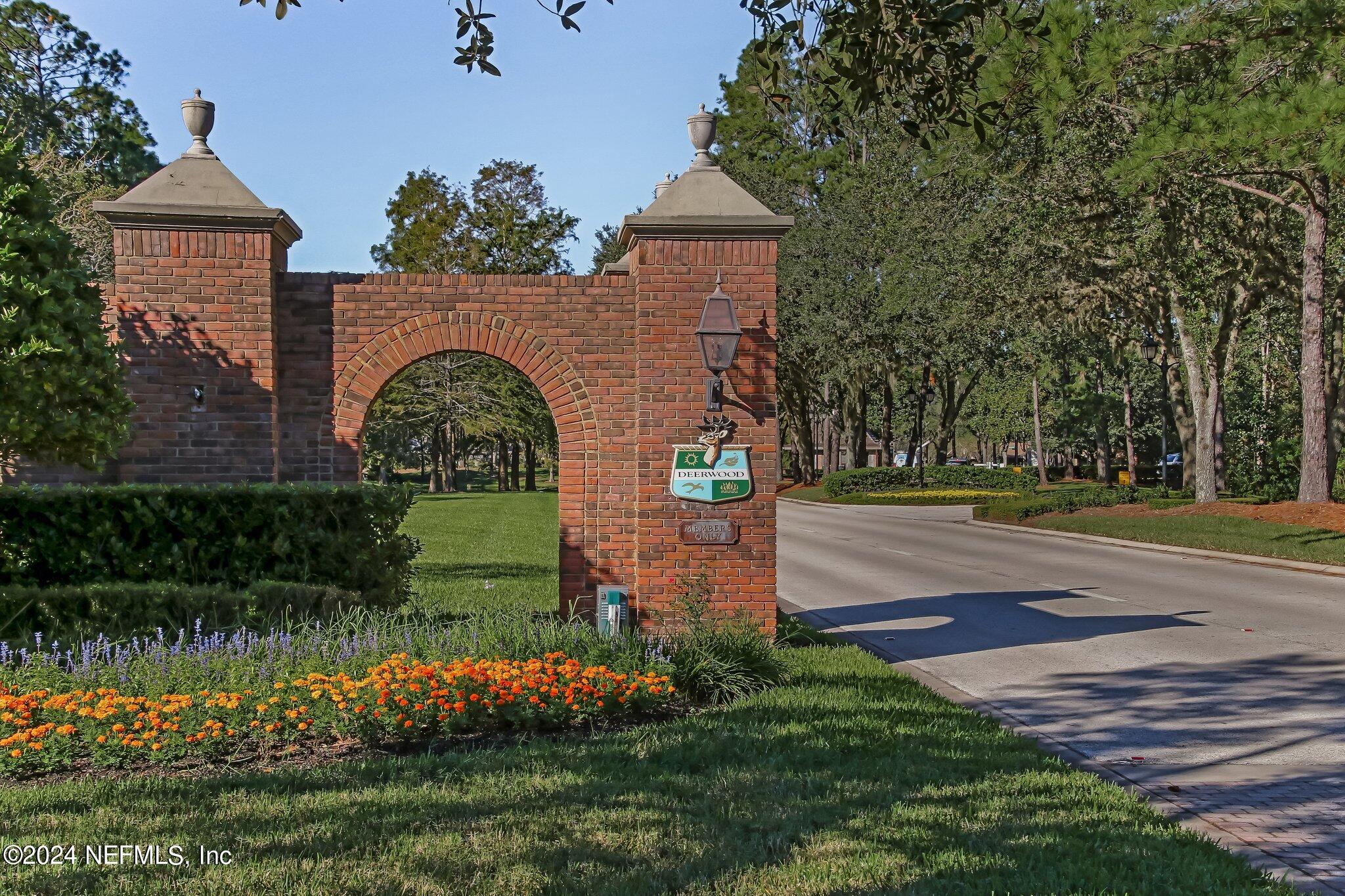8179 Hollyridge Road Jacksonville, FL 32256 - Photo 55 of 79 Baymeadows Rd. Gate Entrance