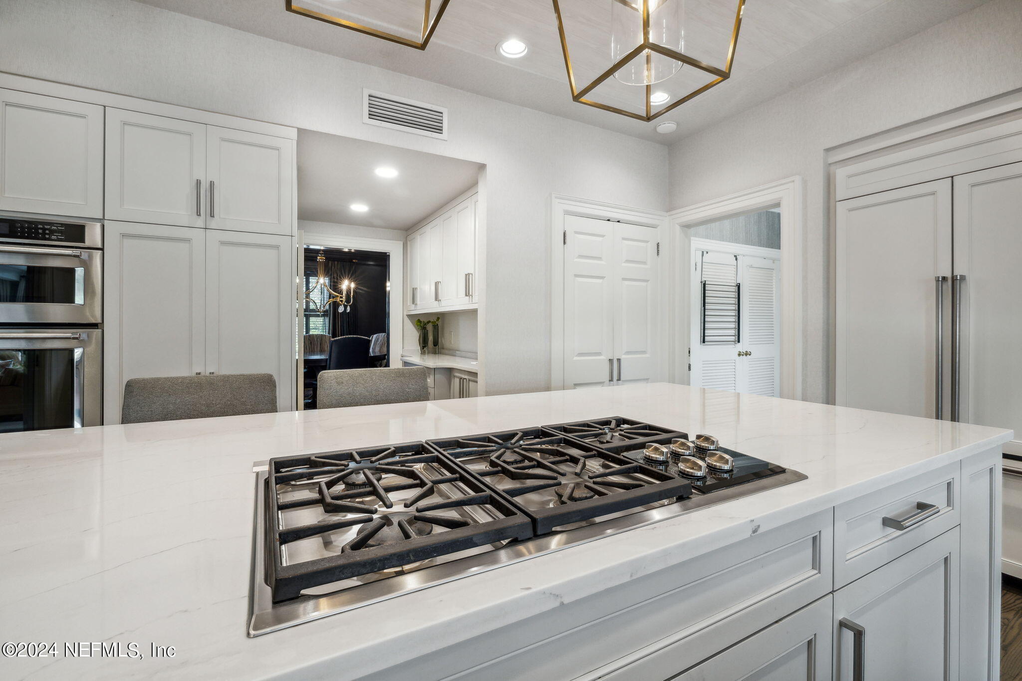 8179 Hollyridge Road Jacksonville, FL 32256 - Photo 10 of 79 Gas Cooktop