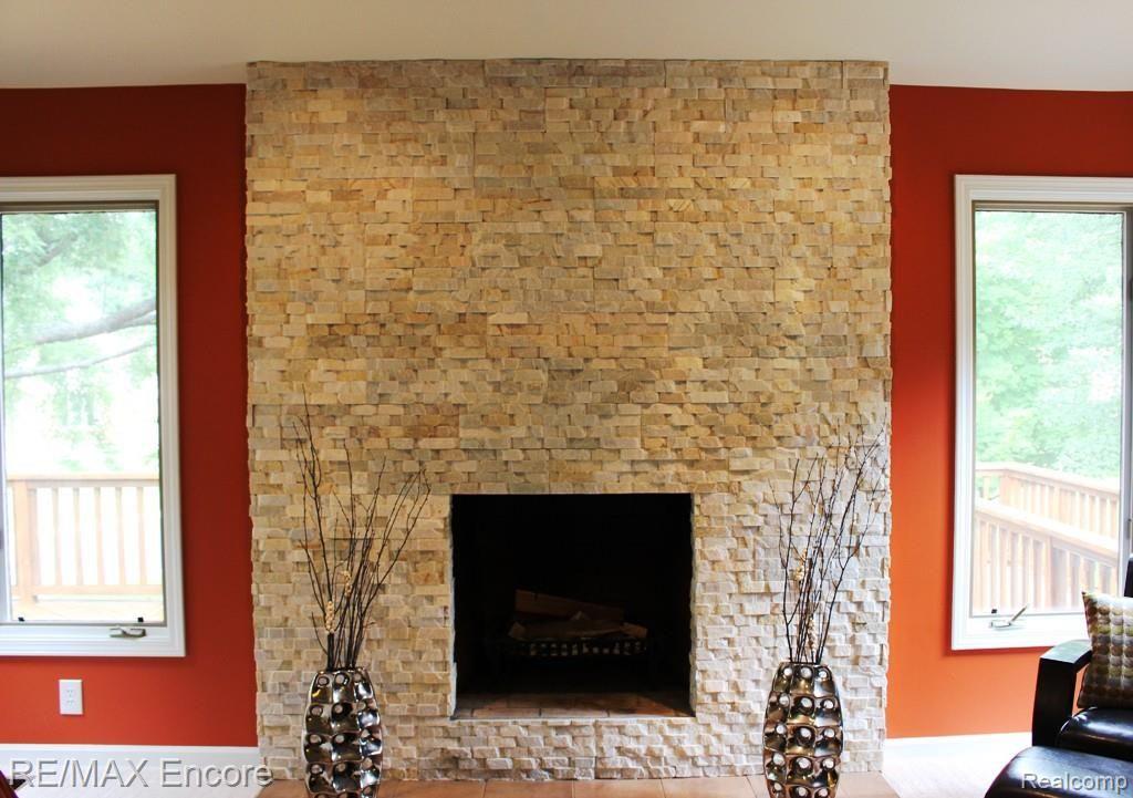 315 Rose Brier Drive Rochester Hills, MI 48309 - Photo 12 of 68