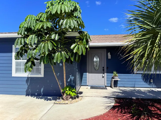 $399,000 | 1567 Northeast 21st Terrace West, Jensen Beach, FL 34957