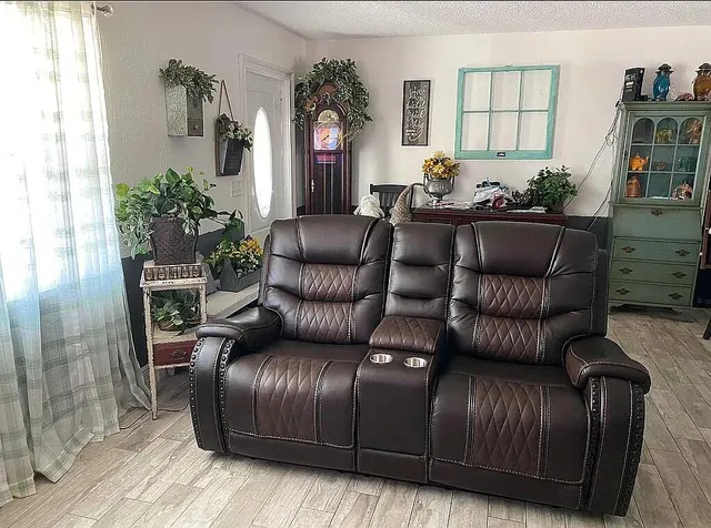 $399,000 | 1567 Northeast 21st Terrace West, Jensen Beach, FL 34957