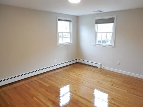 $4,000 | 166 Totten Pond Road, Waltham, MA 02451