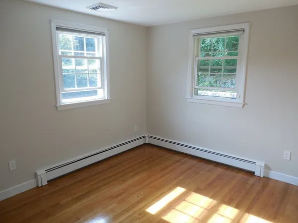 $4,000 | 166 Totten Pond Road, Waltham, MA 02451