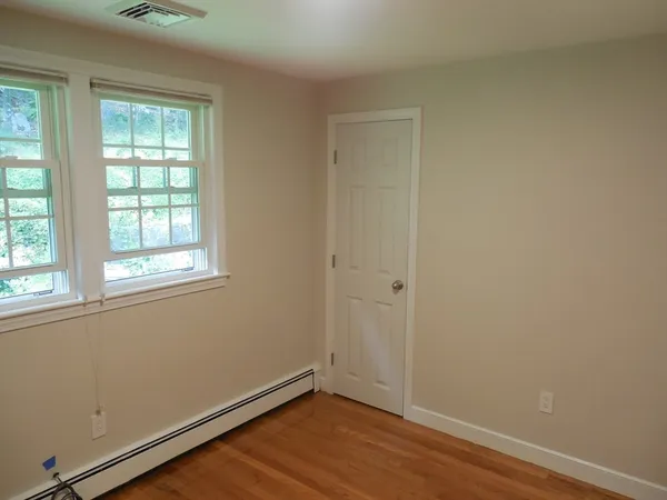 $4,000 | 166 Totten Pond Road, Waltham, MA 02451