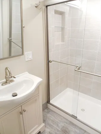 $4,000 | 166 Totten Pond Road, Waltham, MA 02451