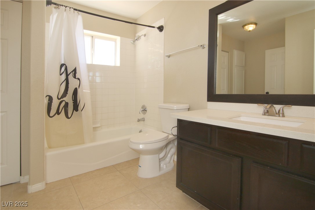 3222 East Viking Road Las Vegas, NV 89121 - Photo 29 of 38 4th Bathroom