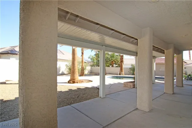 $3,999 | 3222 East Viking Road, Las Vegas, NV 89121
