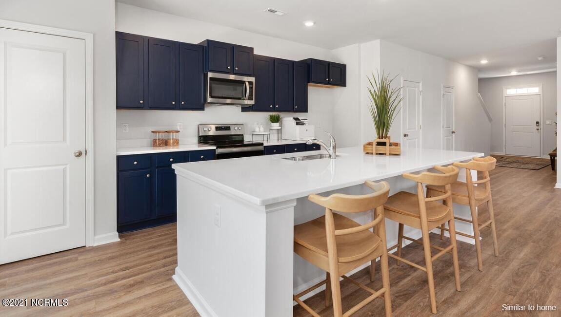1546 Dove Shell Way, Unit 44 Wilmington, NC 28405 - Photo 5 of 22 4 kitchen