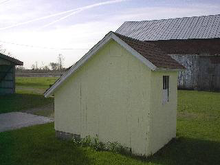 18671 Hickory Road Milan, MI 48160 - Photo 9 of 13 541067-8.JPG
