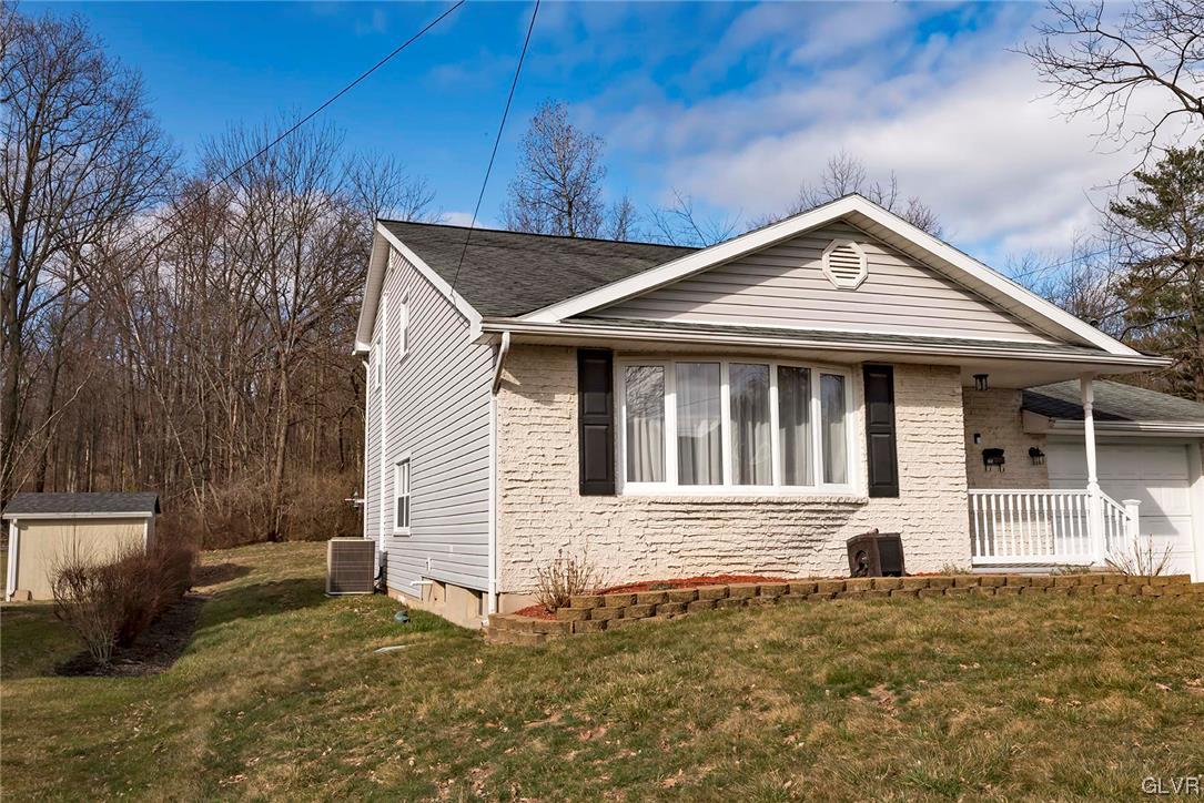 360 North 9th Street Bangor, PA 18013 - Photo 5 of 34 a front view of a house with a yard