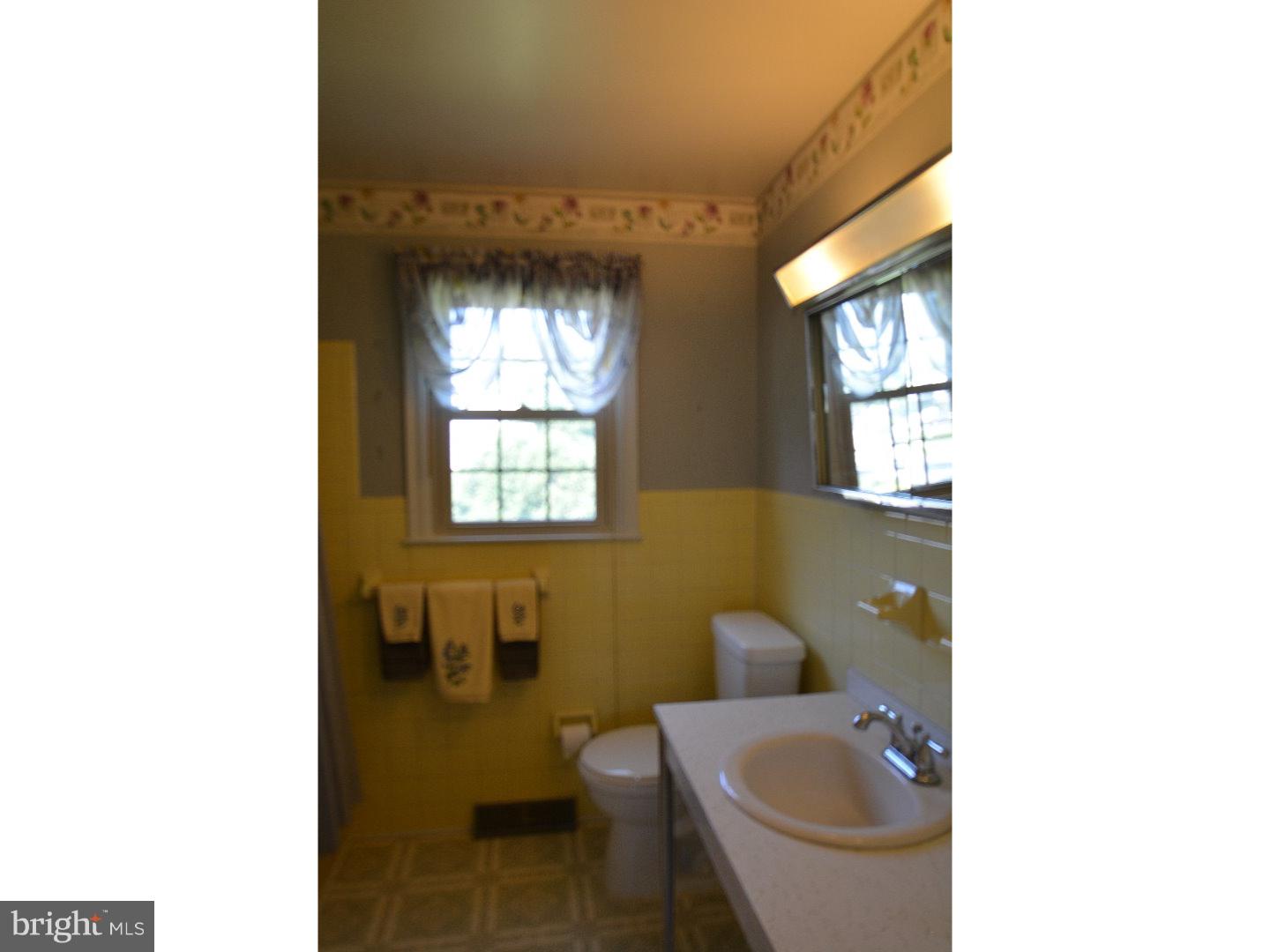 108 Morrison Road New Castle, DE 19720 - Photo 15 of 25 Bathroom