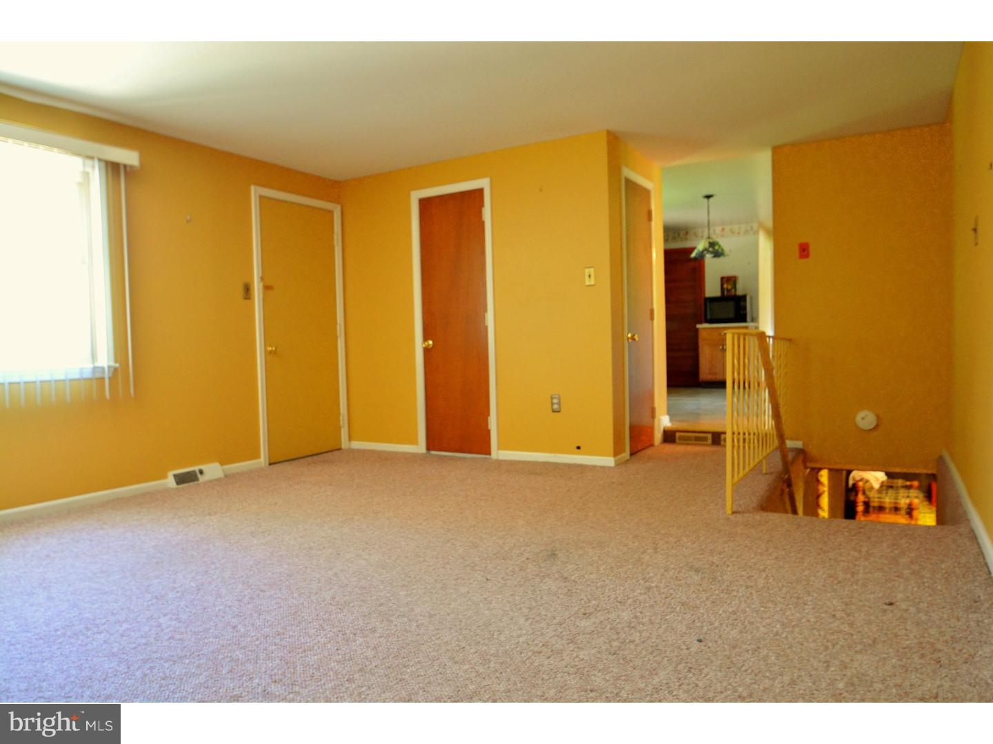 108 Morrison Road New Castle, DE 19720 - Photo 20 of 25 Family Room