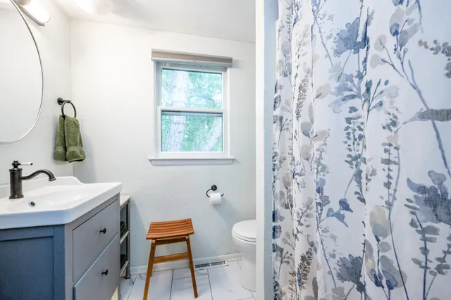 $285,000 | 1246 Adams Drive, St. Joseph, MI 49085