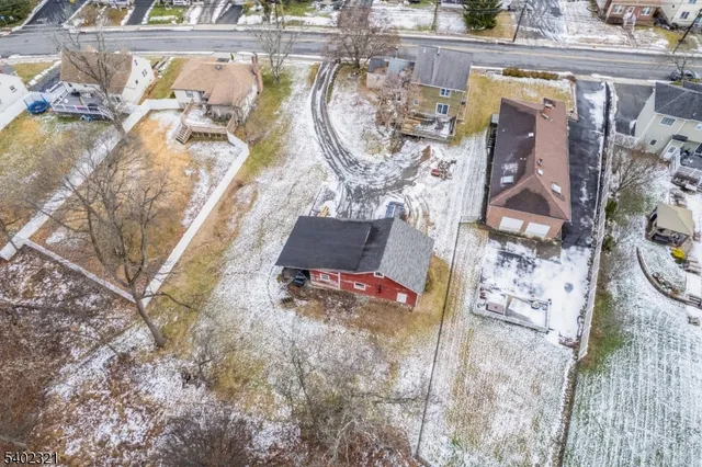 $749,000 | 79 Fairfield Avenue, West Caldwell, NJ 07006