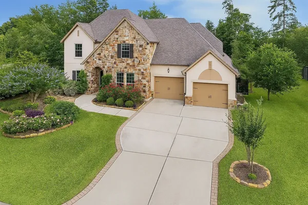 $1,096,000 | 3 Shearling Court, The Woodlands, TX 77389