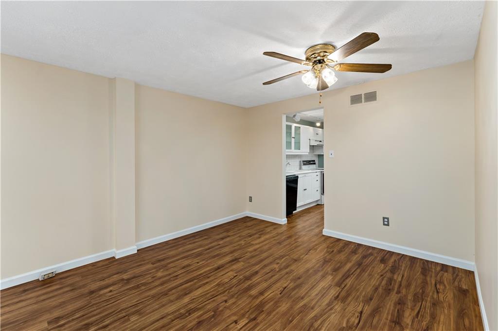 649 Deer Watch Road Bridgeville, PA 15017 - Photo 15 of 37 Gallery Image 15