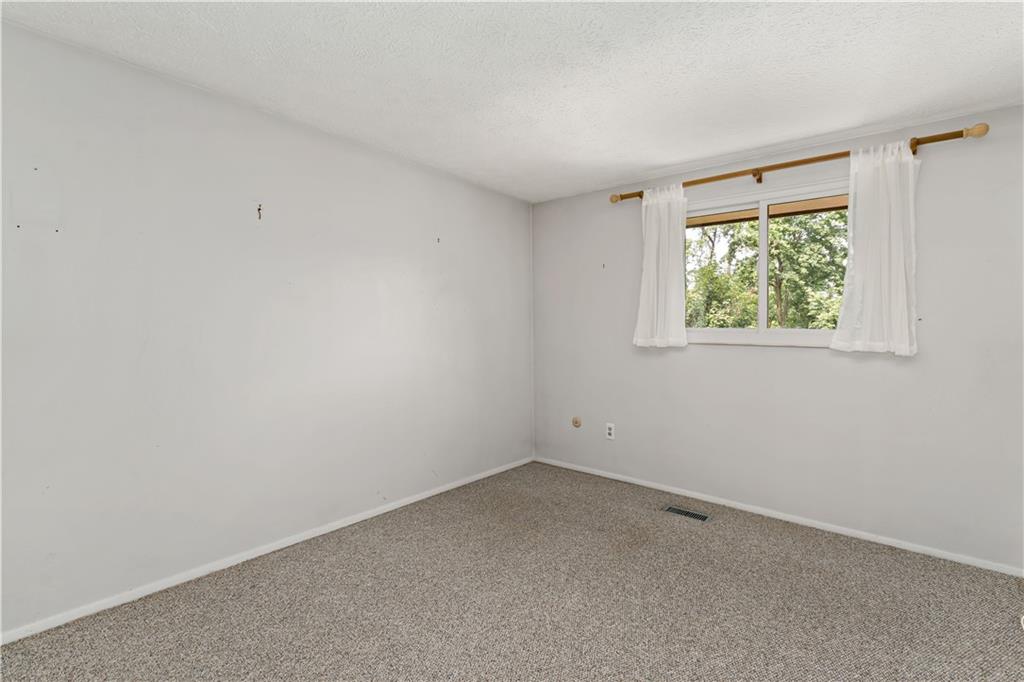 649 Deer Watch Road Bridgeville, PA 15017 - Photo 16 of 37 Gallery Image 16