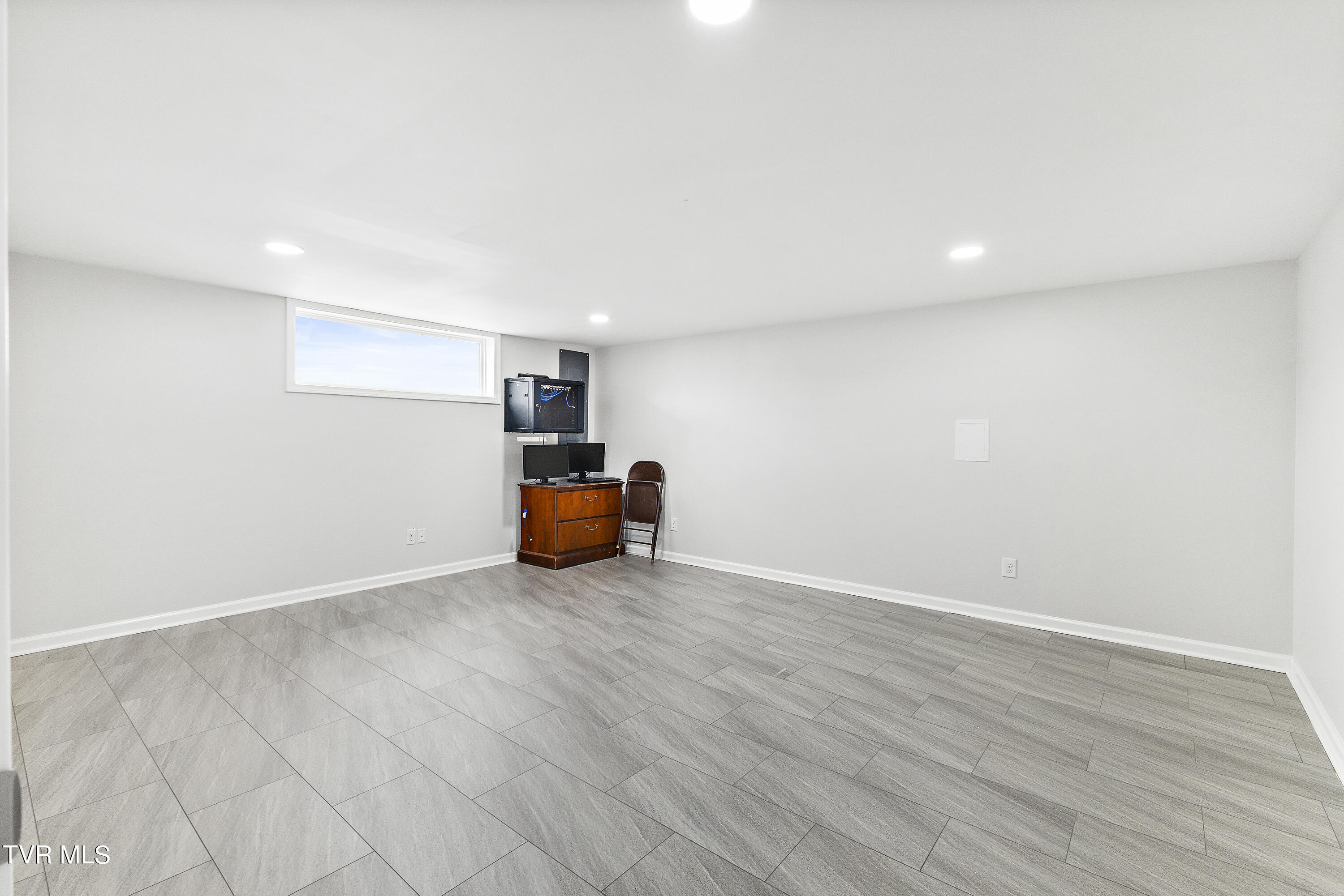 630 Broad Street, Unit 2 Bristol, TN 37620 - Photo 11 of 32 128A1231