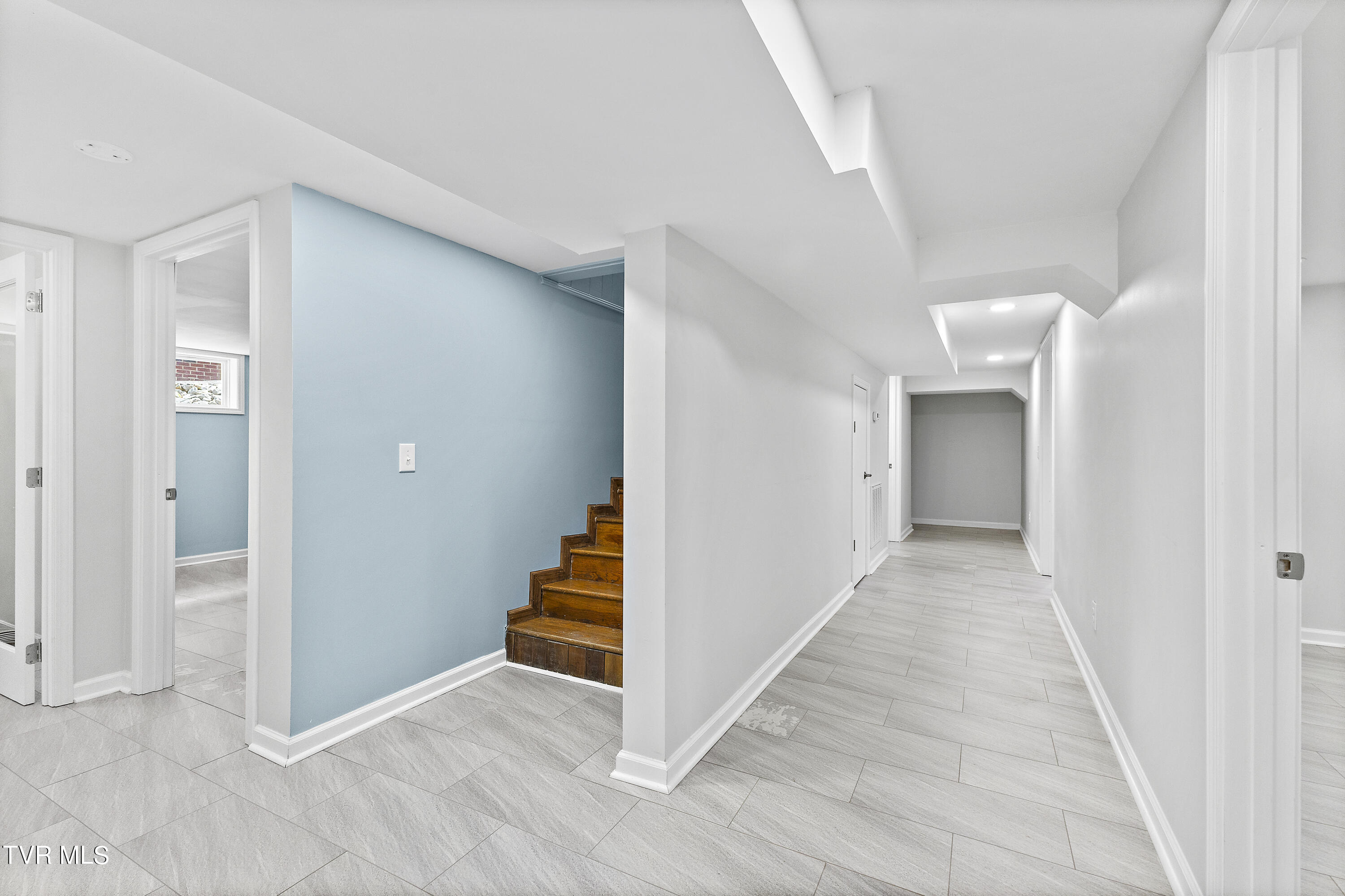 630 Broad Street, Unit 2 Bristol, TN 37620 - Photo 16 of 32 128A1215