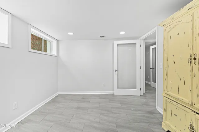 $2,300 | 630 Broad Street, Unit 2, Bristol, TN 37620