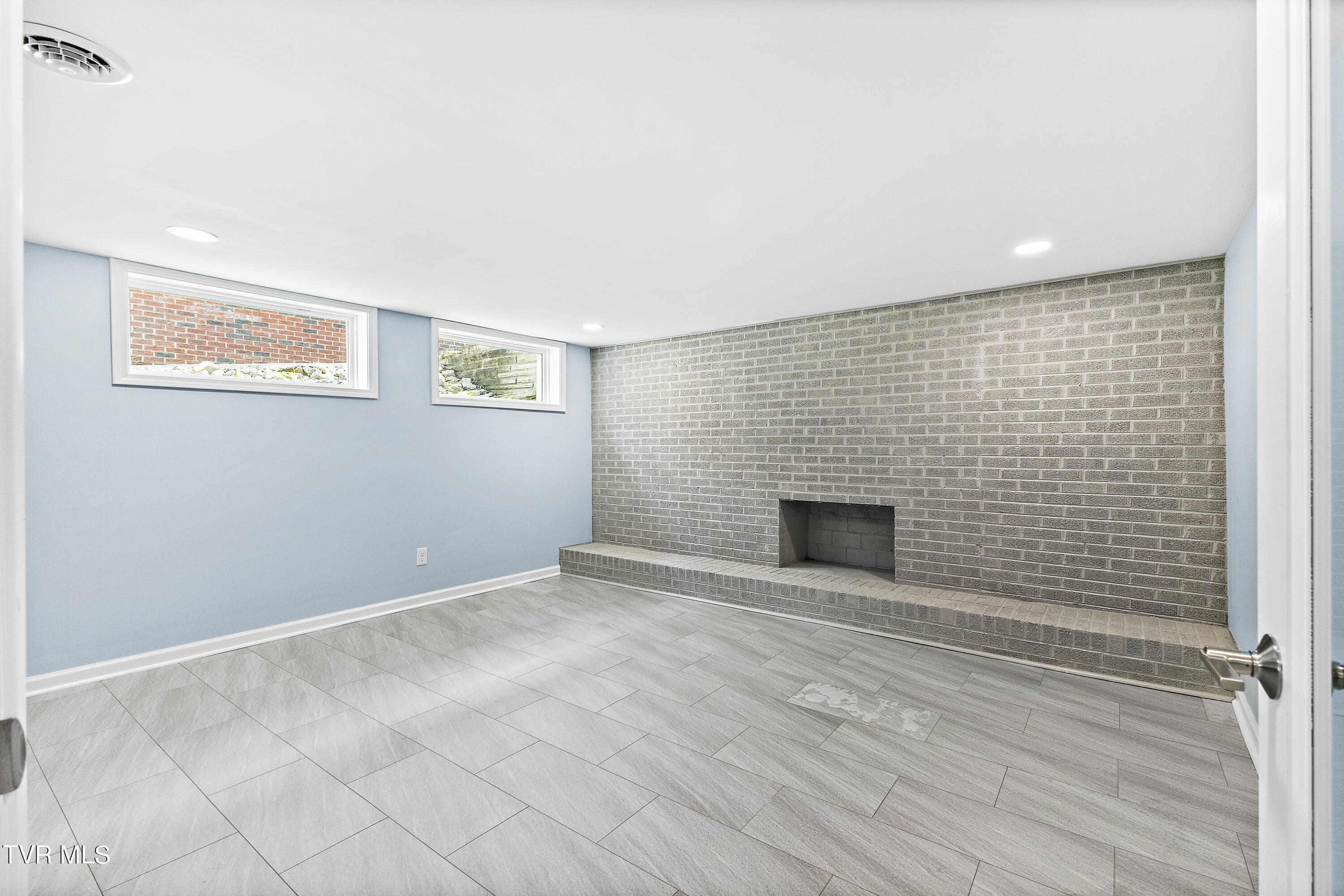 630 Broad Street, Unit 2 Bristol, TN 37620 - Photo 8 of 32 128A1241