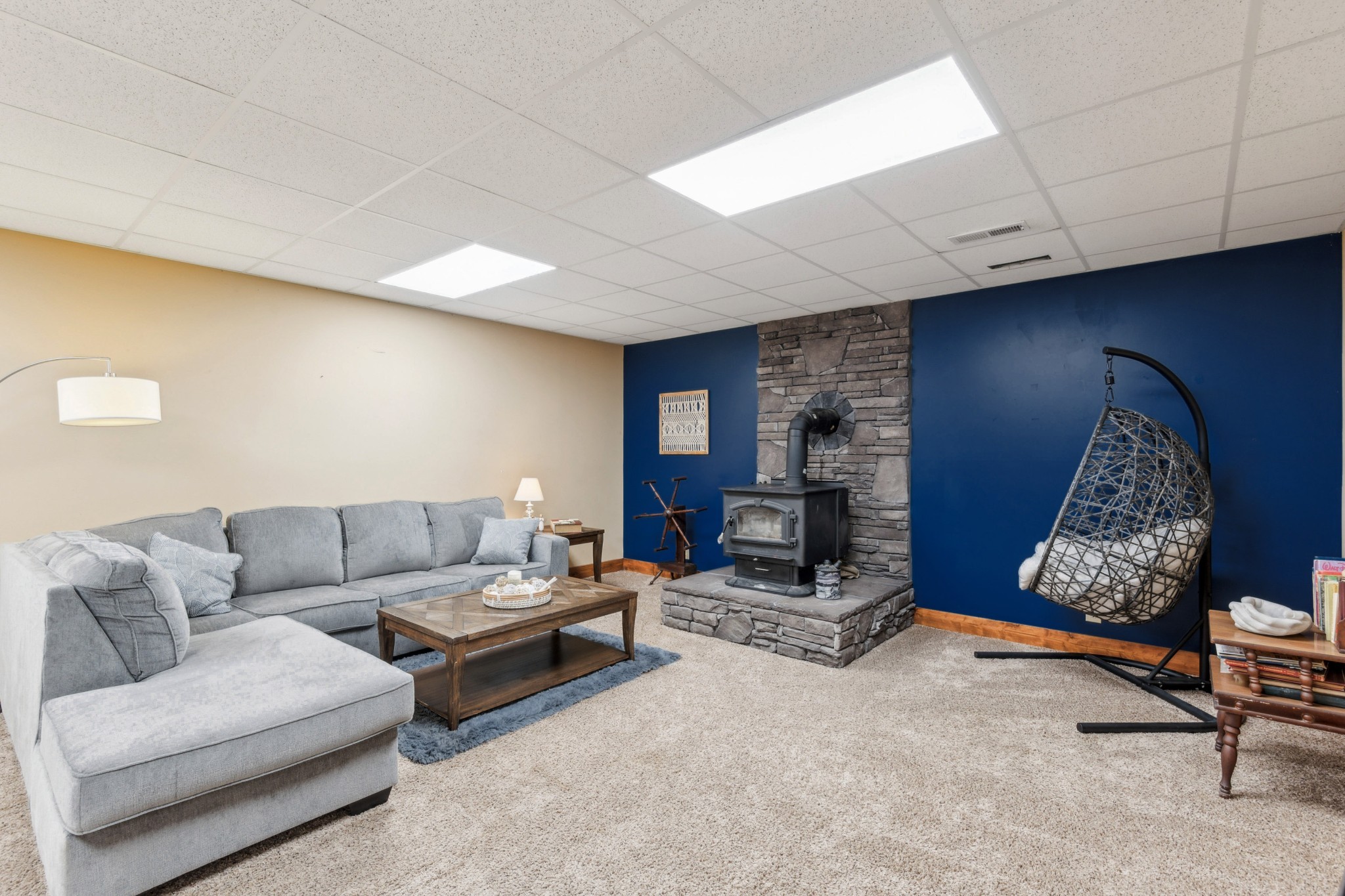 4455 Tarsus Road Palmyra, TN 37142 - Photo 31 of 38 a living room with furniture and a fireplace
