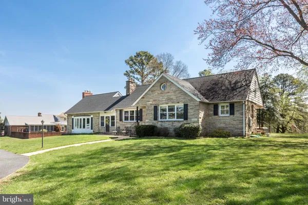 $739,000 | 11501 Cedar Lane, Kingsville, MD 21087