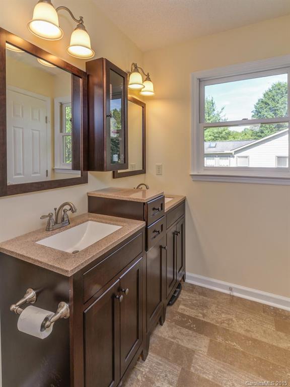 5 Pine Ridge Trail Arden, NC 28704 - Photo 11 of 24 Gallery Image 11