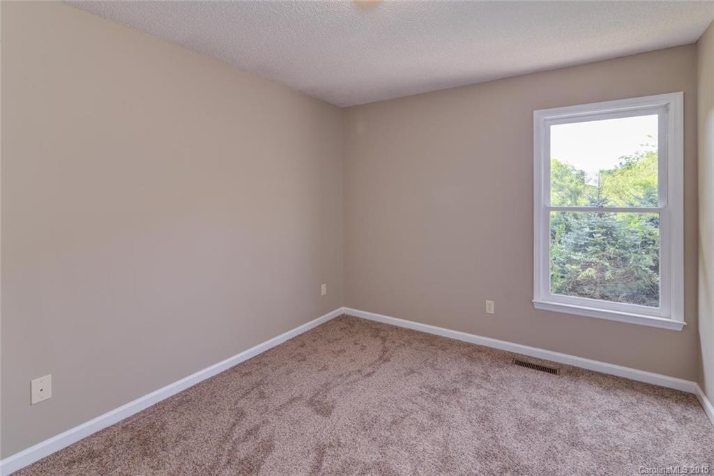 5 Pine Ridge Trail Arden, NC 28704 - Photo 13 of 24 Gallery Image 13