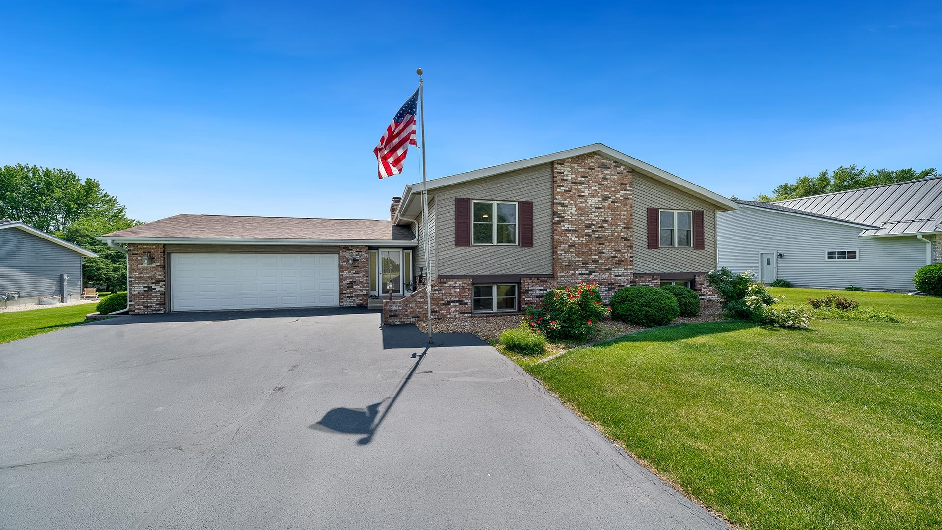1320 Lake Summerset Road Davis, IL 61019 - Photo 2 of 44 Gallery Image 2
