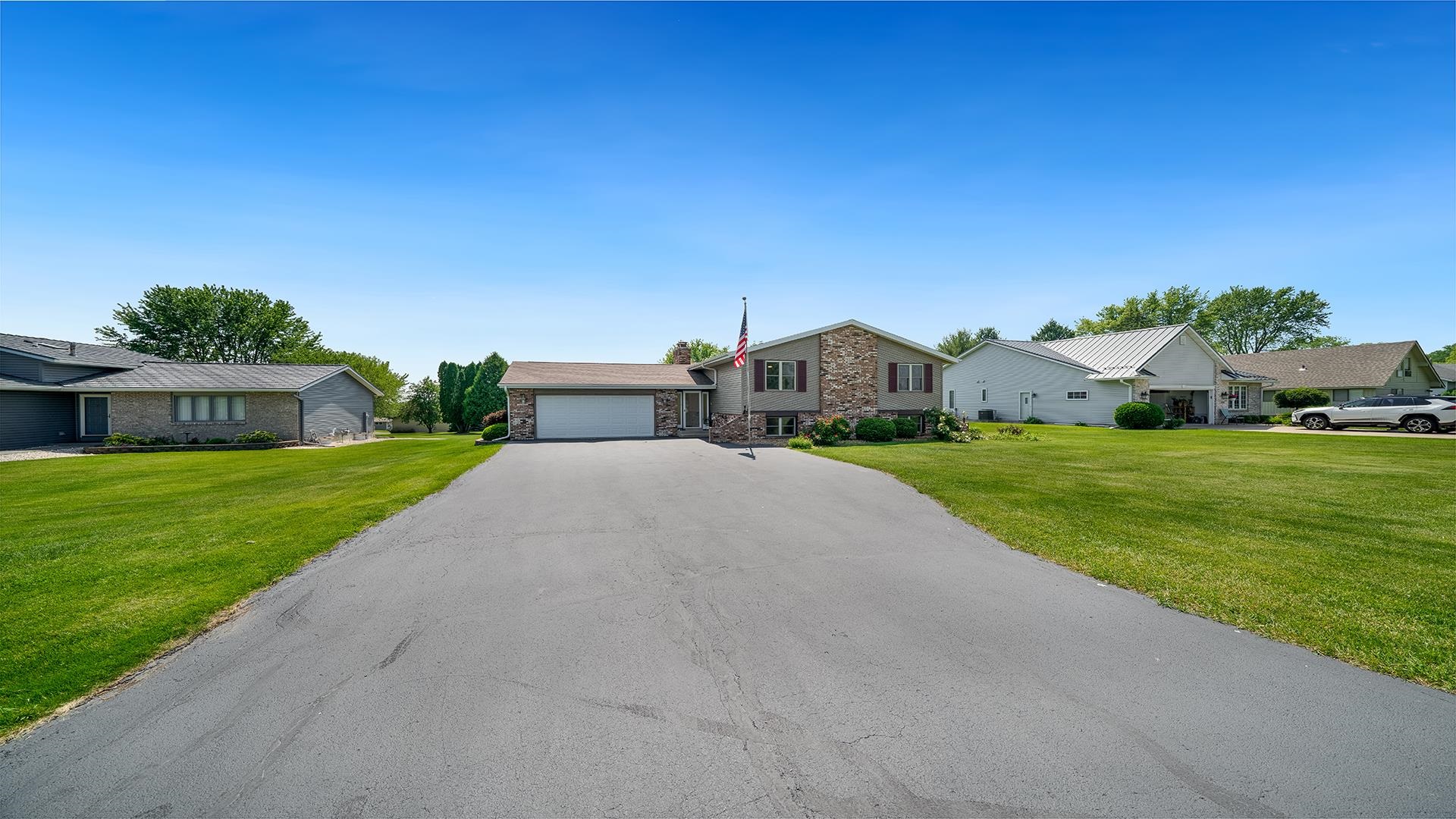 1320 Lake Summerset Road Davis, IL 61019 - Photo 3 of 44 Gallery Image 3