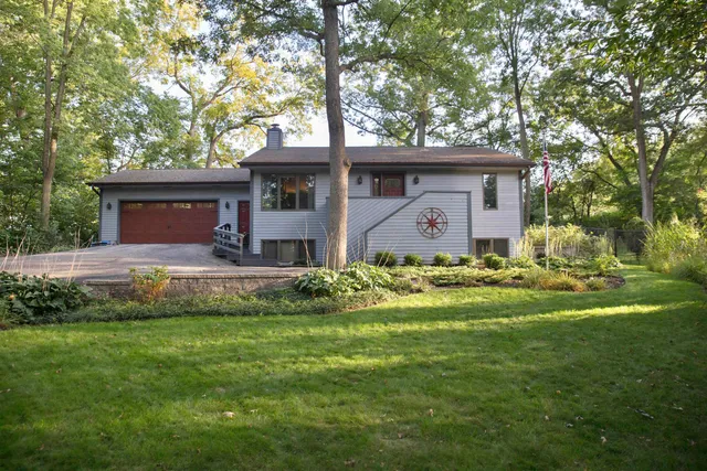 $339,000 | 4336 East Wood Trail, Beloit, WI 53511